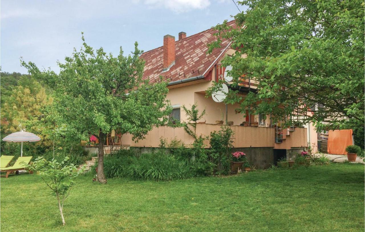 Holiday Home Liszt Ferenc Utca-Вонярцвашхедь Экстерьер фото